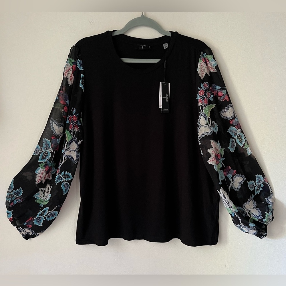 NWT Tahari Black Women’s Size 1X Floral Sheer Long Sleeves Top